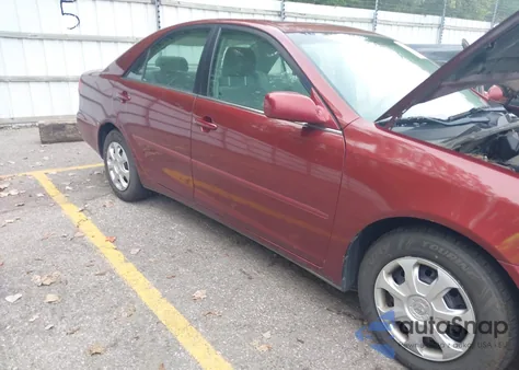 2004 Toyota Camry Le из США, поврежденный, VIN 4T1BE32K74U360211